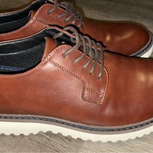Steve Madden Tan Leather Oxfords